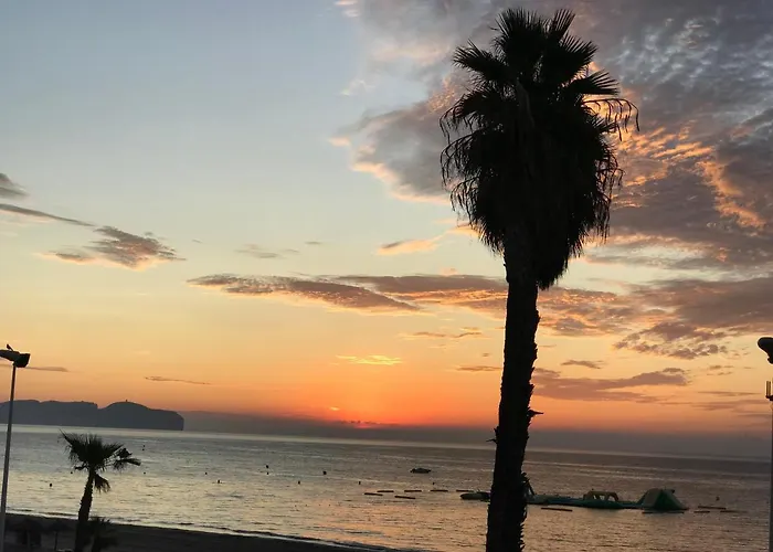Primera Linea De Playa, Topacio 1 Calpe